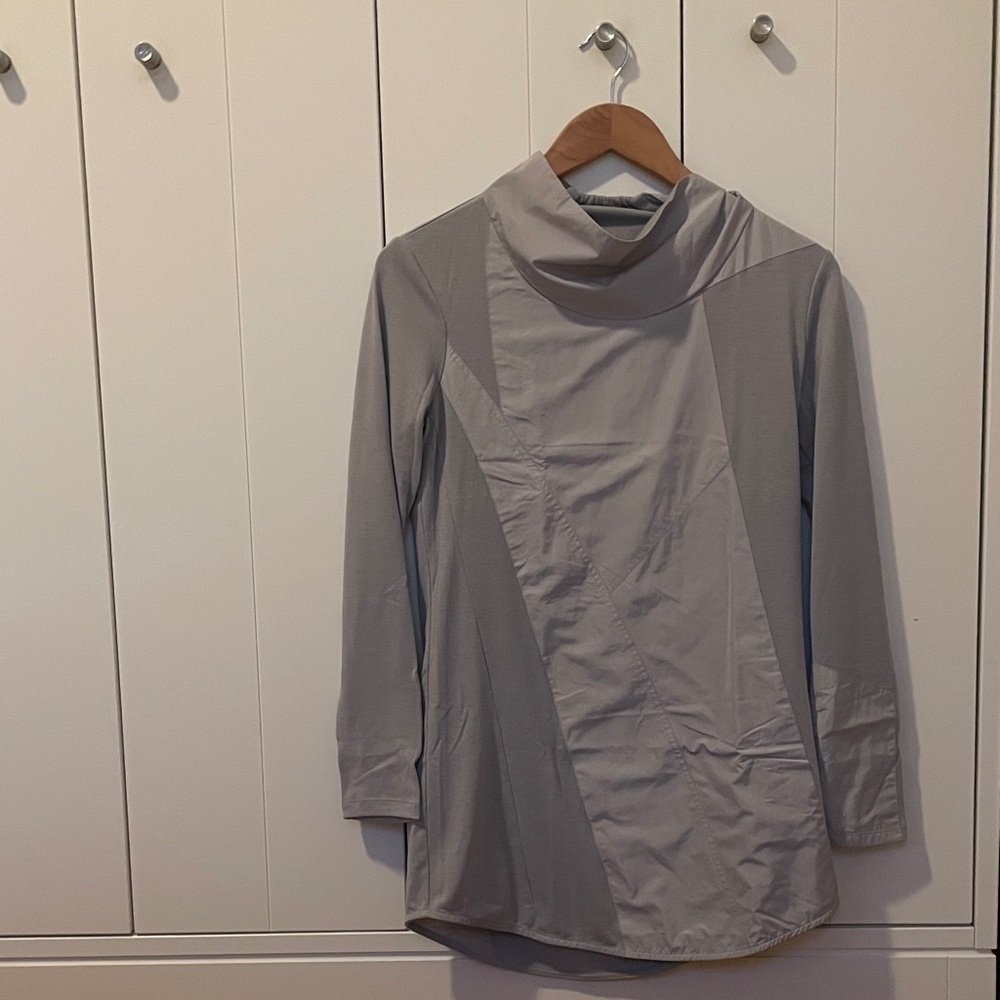 Stylish Women's Cowl Neck Sweater Tunic in Light Gray/Tan
